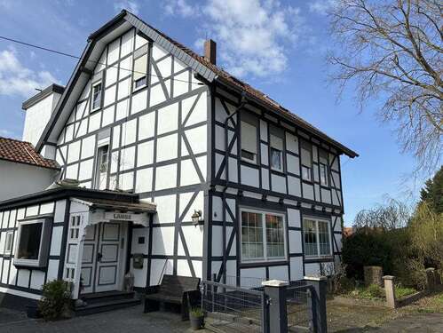 Foto - Haus zum Kaufen in Dassel-Amelsen 217.000,00 € 220 m²