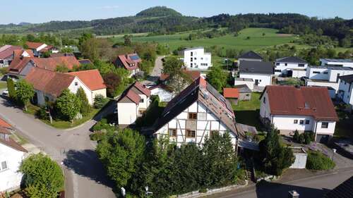 Foto - Haus zum Kaufen in Wäschenbeuren 249.000,00 € 198.89 m²