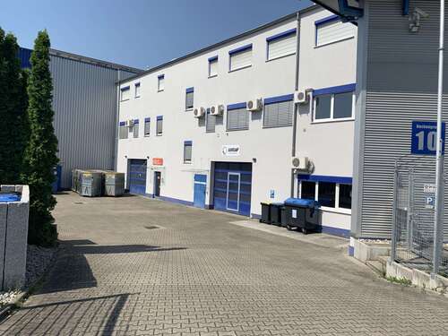 Foto - Halle in Backnang 2.115,00 € 235 m²