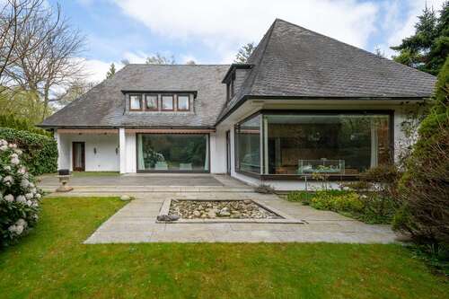 Foto - Haus zum Kaufen in Hamburg Poppenbüttel 2.450.000,00 € 420 m²