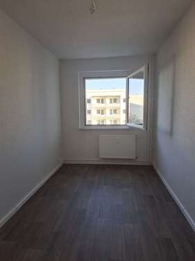 Foto - Wohnung zum Mieten in Glauchau 470,00 € 66.82 m²