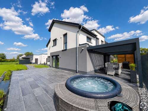 Foto - Haus zum Kaufen in Kolkwitz 1.295.000,00 € 267.04 m²