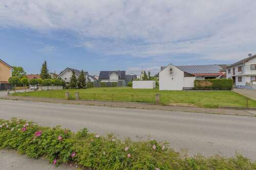 Foto - Haus zum Kaufen in Ernsgaden 340.000,00 € 1 m²