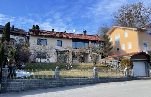 Foto - Haus zum Kaufen in Winzer 279.000,00 € 189 m²