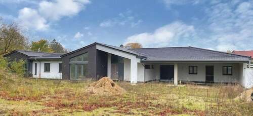 Foto - Haus zum Kaufen in Groß Plasten 499.000,00 € 285 m²