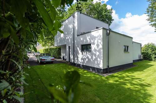 Foto - Haus zum Mieten in Frankfurt am Main 4.600,00 € 137 m²