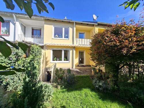 Foto - Haus zum Kaufen in Augsburg-Haunstetten 495.000,00 € 120 m²