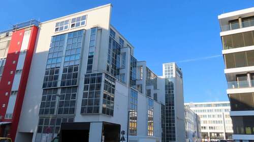 Foto - Halle in Stuttgart 4.500.000,00 € 4168 m²