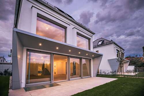 Foto - Haus zum Kaufen in München 2.200.000,00 € 218 m²