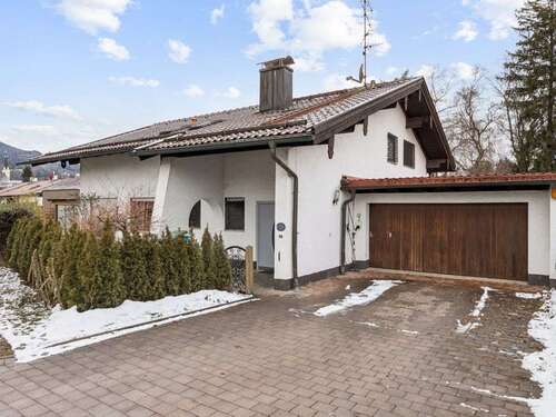 Foto - Haus zum Kaufen in Bernau am Chiemsee 829.000,00 € 187.05 m²