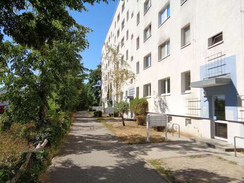 Foto - Wohnung zum Mieten in Brandenburg an der Havel 236,00 € 32.46 m²