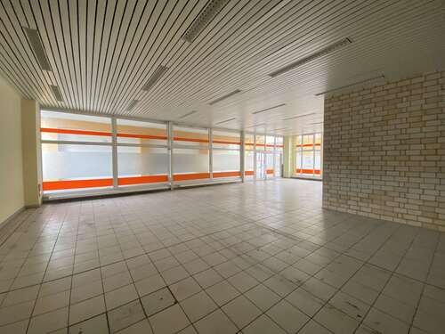 Foto - Halle in Oranienburg 999,00 € 171 m²