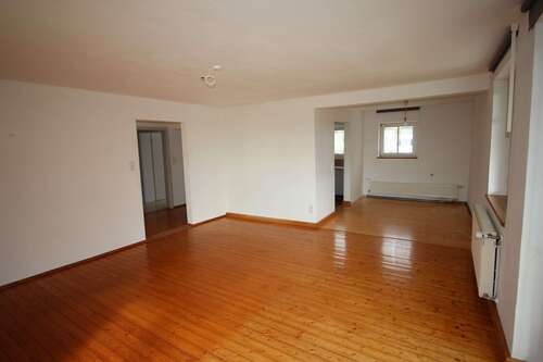 Foto - Wohnung zum Mieten in Hengersberg 875,00 € 150 m²