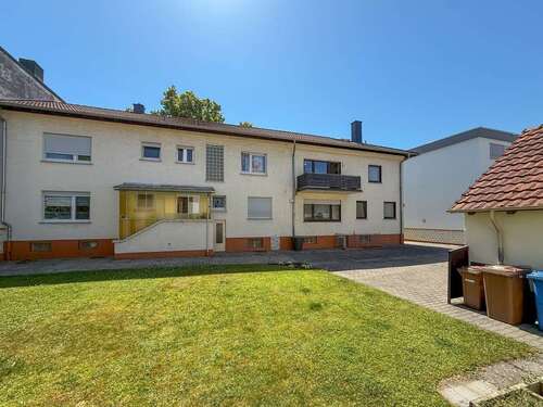 Foto - Haus zum Kaufen in Schwalbach 695.000,00 € 296.73 m²