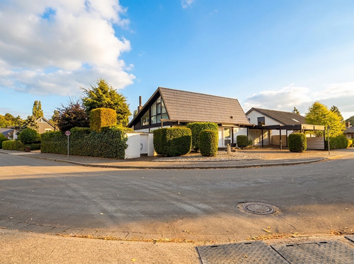 Foto - Haus zum Kaufen in Krefeld-Kliedbruch 660.000,00 € 138 m²