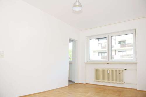 Foto - Wohnung zum Mieten in Landshut-Achdorf 450,00 € 18.75 m²