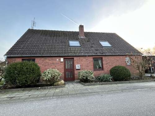 Foto - Haus zum Kaufen in Epenwöhrden 199.000,00 € 98.35 m²