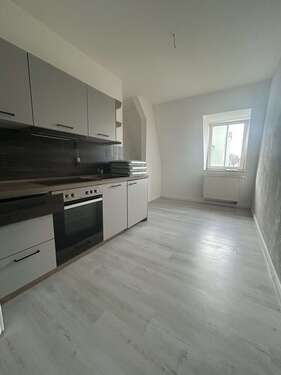 Foto - Wohnung zum Mieten in Zwickau 365,00 € 87.93 m²