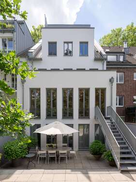 Foto - Wohnung zum Kaufen in Df.-Oberkassel 998.500,00 € 86 m²