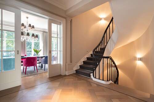 Foto - Haus zum Kaufen in Düsseldorf-Hofgarten 6.985.000,00 € 328 m²