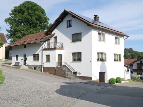 Foto - Haus zum Kaufen in Patersdorf 429.000,00 € 300 m²