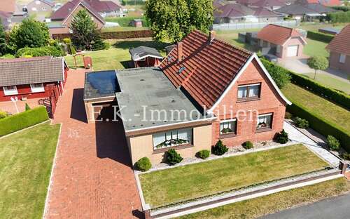 Foto - Haus zum Kaufen in Ostrhauderfehn 259.000,00 € 220.92 m²