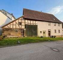 Haus zum Kaufen in Brackenheim-Neipperg 180.000,00 € 120 m²