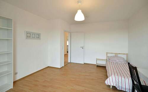 Foto - WG-Zimmer in Frankfurt am Main 585,00 € 17 m²
