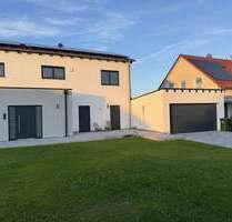 Haus zum Mieten in Sünching 1.400,00 € 135 m²