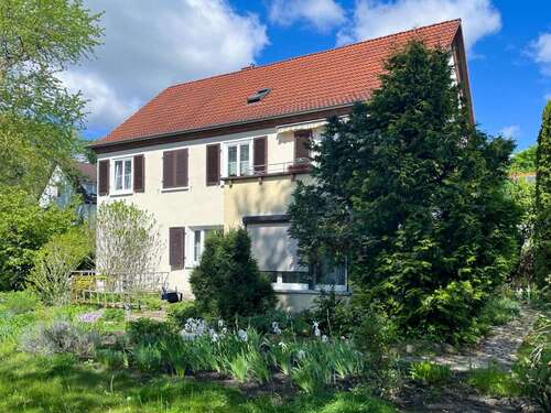 Foto - Haus zum Kaufen in Schkopau 299.990,00 € 200.2 m²