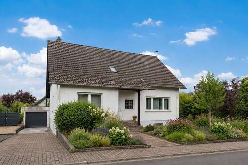Foto - Haus zum Kaufen in Rehlingen-Siersburg 355.000,00 € 180 m²