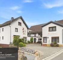 Haus zum Kaufen in Fuchshofen 269.000,00 € 381.61 m²