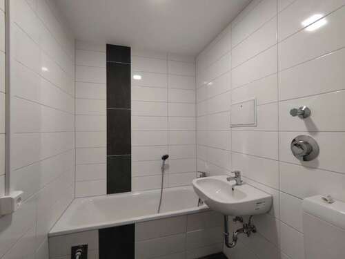 Foto - Wohnung zum Mieten in Bitterfeld-Wolfen 342,00 € 57 m²