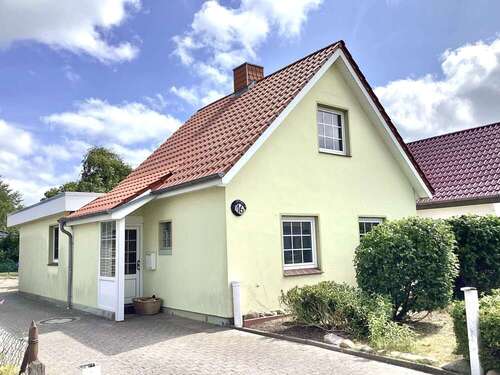 Foto - Haus zum Kaufen in Cuxhaven 165.000,00 € 75 m²