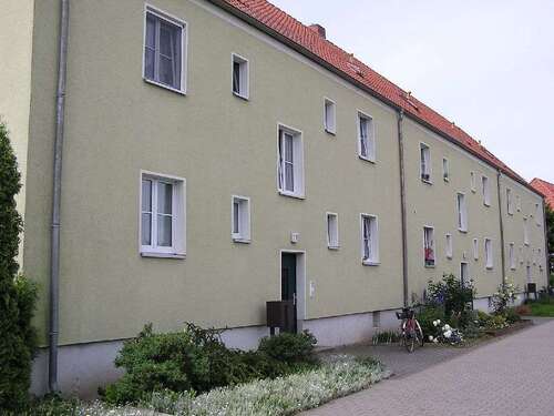 Foto - Wohnung zum Mieten in Brandenburg an der Havel 275,02 € 42.31 m²