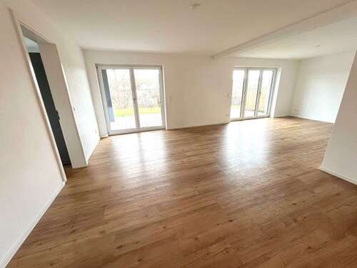 Foto - Wohnung zum Mieten in Hausen 1.100,00 € 109 m²