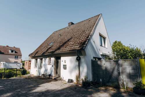 Foto - Haus zum Kaufen in Bad Schwartau 423.000,00 € 120.34 m²