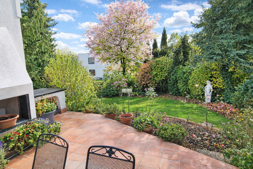 Foto - Haus zum Kaufen in Idstein 889.000,00 € 190 m²