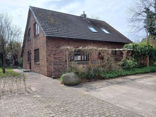 Foto - Haus zum Kaufen in Büdelsdorf 415.000,00 € 140 m²