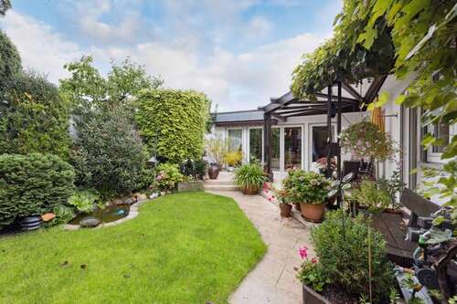 Foto - Haus zum Kaufen in Erlangen 500.000,00 € 120 m²