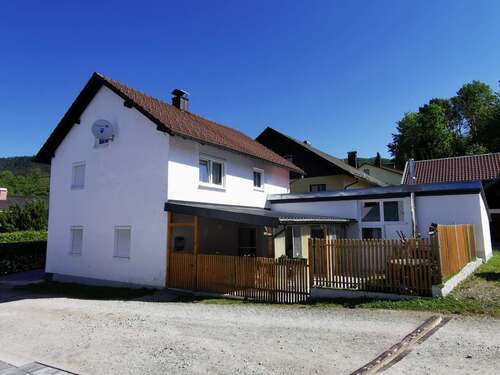 Foto - Haus zum Kaufen in Deggendorf 329.000,00 € 140 m²