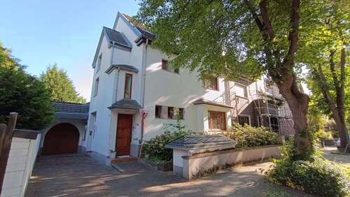 Foto - Haus zum Kaufen in Bergheim 675.000,00 € 255 m²