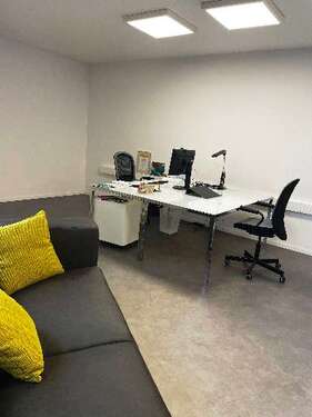 Foto - Büro in Köln 260,00 € 4 m² - 260,00&nbsp;EUR Kaltmiete, ca.&nbsp; 4,00&nbsp;m&sup2;