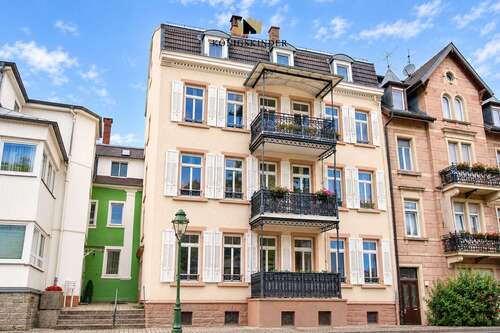 Foto - Haus zum Kaufen in Baden-Baden 1.250.000,00 € 390 m²