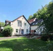 Haus zum Kaufen in Bahretal 349.000,00 € 279.18 m²