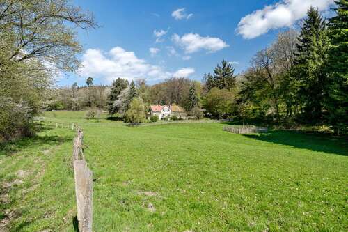 Foto - Haus zum Kaufen in Grävenwiesbach 895.000,00 € 249 m²