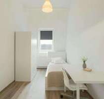 WG-Zimmer in Berlin 680,00 € 9 m²