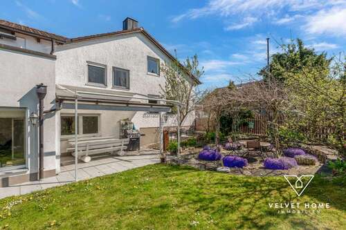 Foto - Haus zum Kaufen in Mering 870.000,00 € 278.94 m²