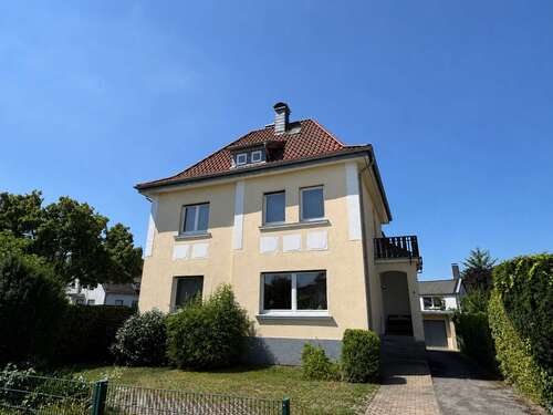 Foto - Haus zum Kaufen in Lage 350.000,00 € 211.61 m²