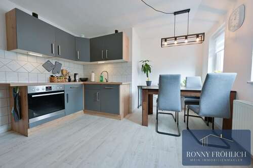 Foto - Wohnung zum Mieten in Thum 329,00 € 58 m²